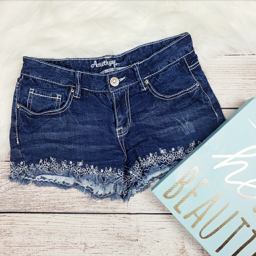 Amethyst Jeans | Dark washed shorts
